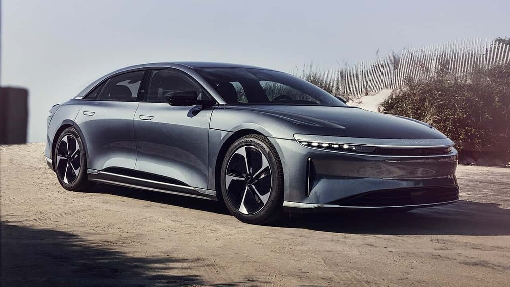 A Lucid simplificou a gama do Air para 2027, sem mexer nos preços, e a novidade está na letra pequena
