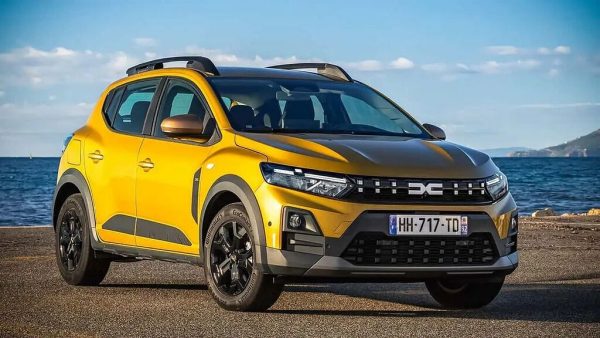 O Sandero elétrico está a caminho, e a Dacia promete ser mais lenta e mais barata de propósito