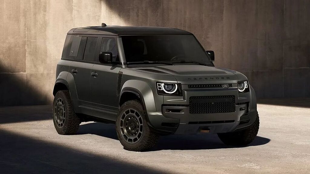 Depois do Range Rover, é a vez do Defender: já há protótipos do primeiro elétrico da marca a testar na Alemanha