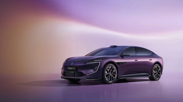A China já não quer só vender carros baratos, quer roubar clientes à BMW e à Mercedes-Benz