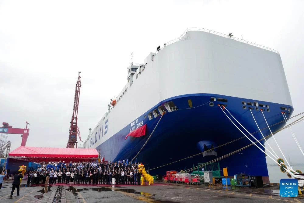 Saiu de Xangai um navio com 7.738 Tesla a caminho da Europa — enfileirados, dariam para cobrir 36 quilómetros