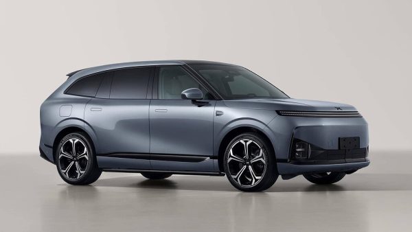 O Xpeng estreia hoje o G9L, o seu novo SUV-bandeira, com pré-vendas a abrir no mesmo dia